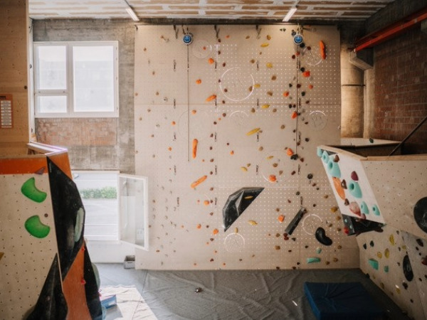 Olten - Momentum - Skate- und Boulderhalle